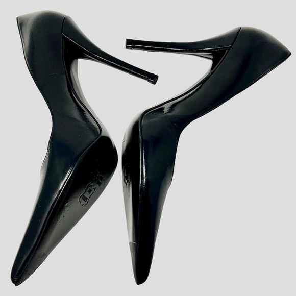 Stuart Weitzman women's black leather point toe pumps size 8 wide - Picture 6 of 16
